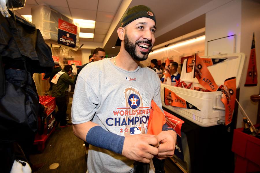 Los Houston Astros ganaron por primera vez en su historia las Series Mundiales de béisbol tras imponerse a Los Angeles Dodgers.