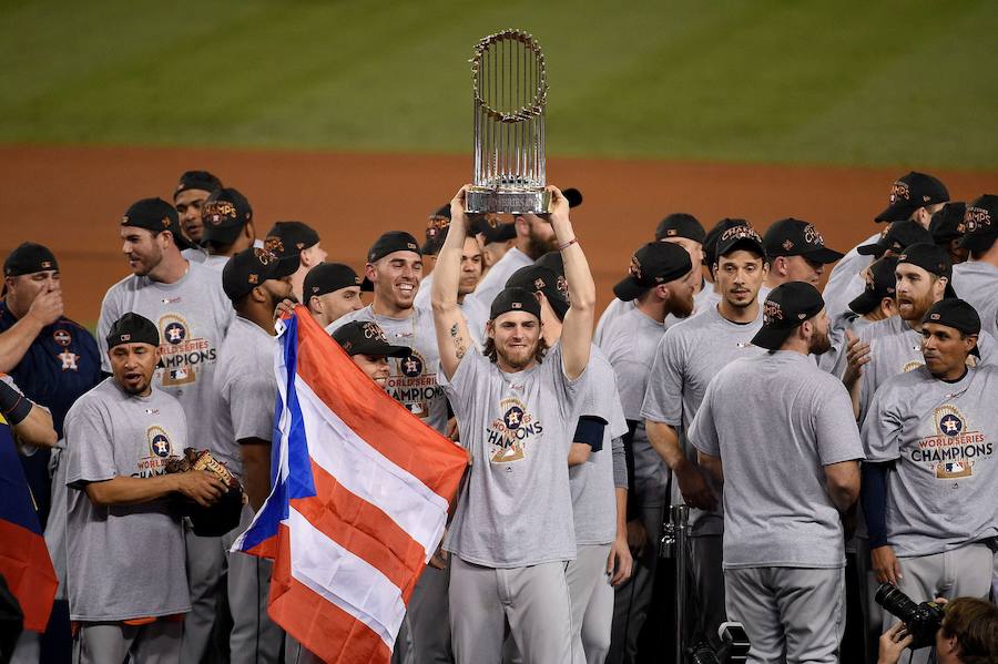 Los Houston Astros ganaron por primera vez en su historia las Series Mundiales de béisbol tras imponerse a Los Angeles Dodgers.