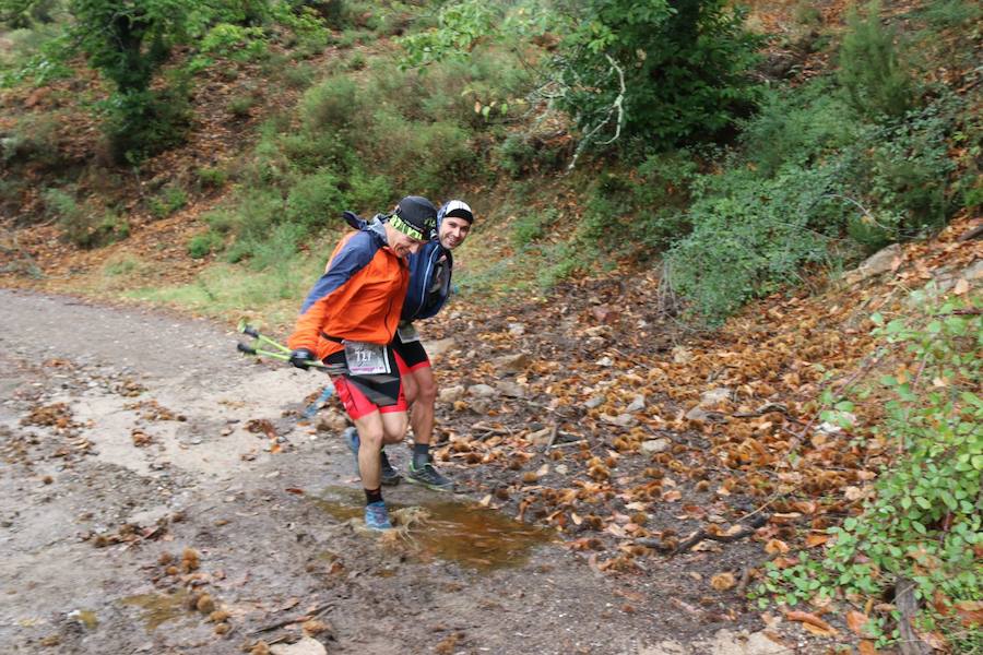 Casi 700 deportistas se dan cita en esta prueba deportiva con salida y meta en Algatocín