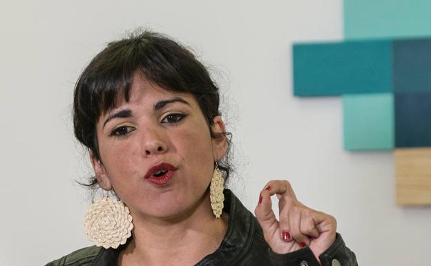 Teresa Rodríguez avanza en Mollina el nuevo bloque de iniciativas legislativas que su partido presentará en el Parlamento 