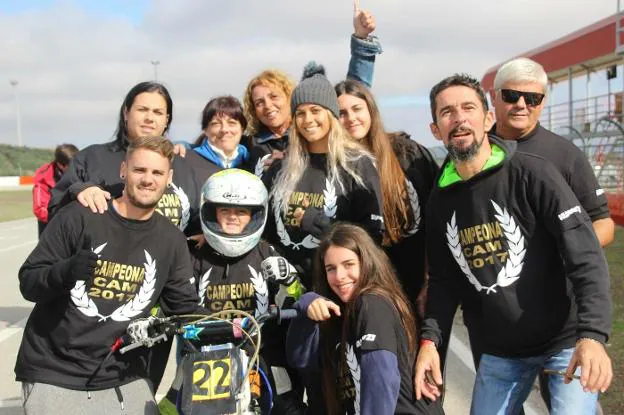 Fernández celebra la victoria junto a su familia:: sur