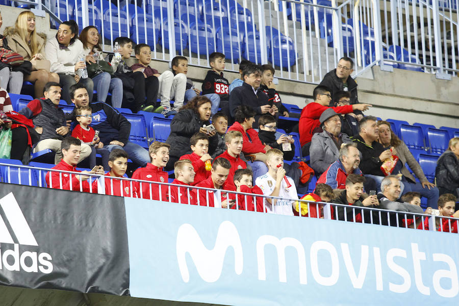 Unas 19.000 personas acudieron a La Rosaleda a presenciar el entrenamiento de la selección española de fútbol.