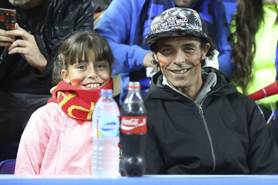 La Rosaleda colgó el cartel de "completo" en el partido amistoso que enfrentó a España ante Costa Rica en Málaga.