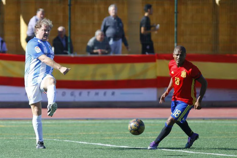 Fotos del partido entre exjugadores del Málaga Club de Fútbol y las Leyendas de la Selección Española