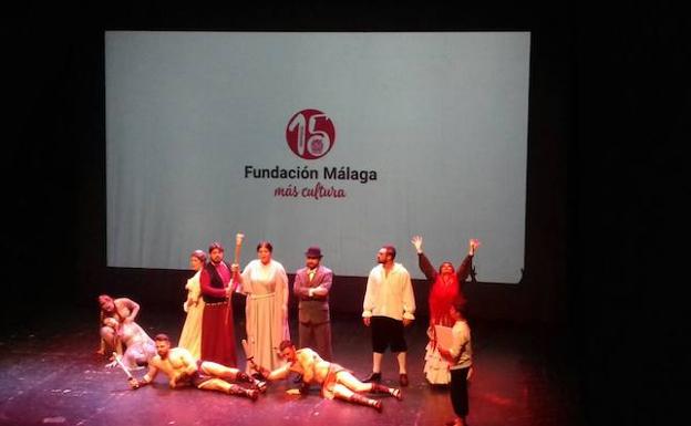 Compañía de teatro de Eduardo Nieto, que amenizó la gala.