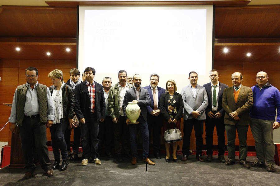 lEl grupo, que congrega a 111 cooperativas aceiteras, es el primer productor oleícola del mundo