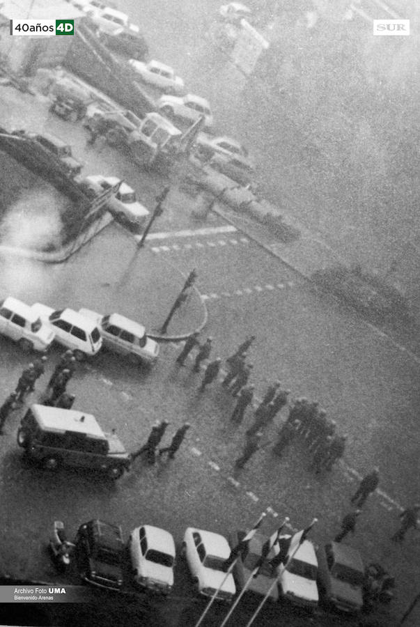 La manifestación a favor de la autonomía es disuelta a la fuerza por la policía por orden del gobernador civil. Un disparo del que se desconoce su autor acaba con la vida del manifestante Manuel José García Caparrós junto al puente de Tetuán. Desde ese momento, se desata una ambiente de violencia con actos vandálicos en toda la ciudad que duran varios días. 