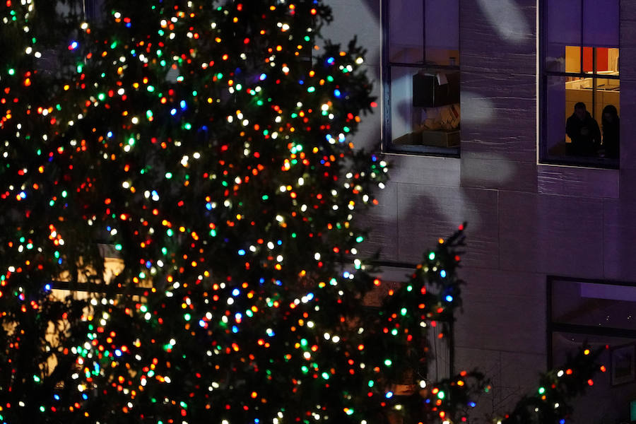 Con el encendido del árbol de Navidad del Rockefeller Center, Nueva York ha dado su bienvenida a la Navidad. 2