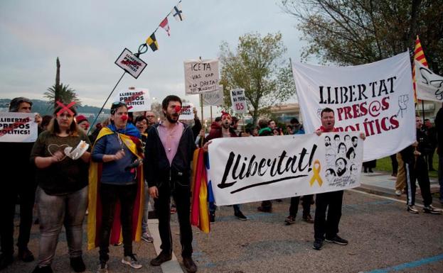 Concentración en apoyo a los dirigentes secesionistas presos.