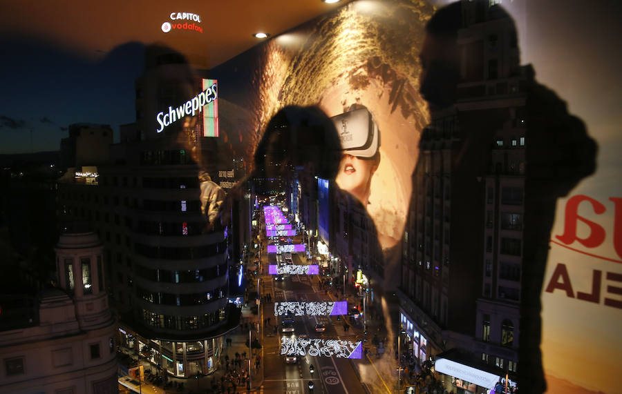 Las calles más comerciales de Madrid se preparan para ser comerciales durante los días festivos y navideños por motivos de seguridad.