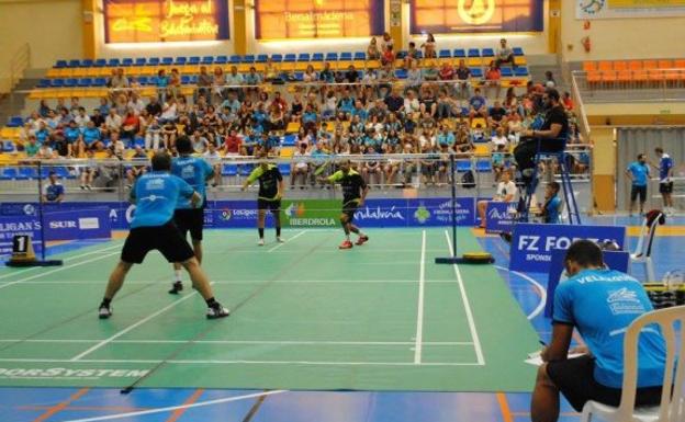 El Bádminton Benalmádena acude a la cancha del líder invicto, el Oviedo