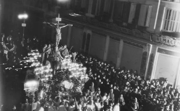 Primitiva imagen: La Archicofradía de la Sangre dedicó una misa en 1936 a su titular desaparecido en 1931