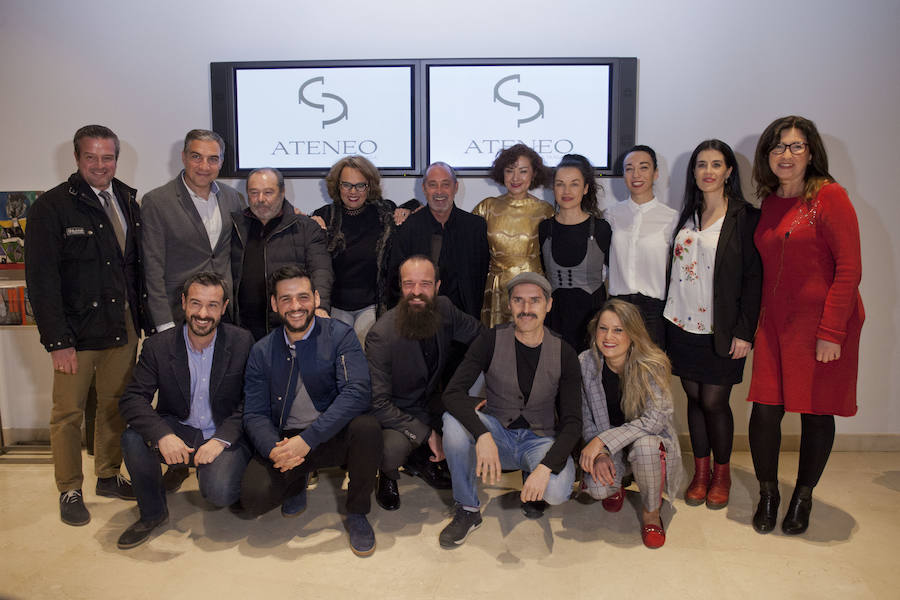 El actor y director malagueño Fan Perea arrasa con 'Souvenir'