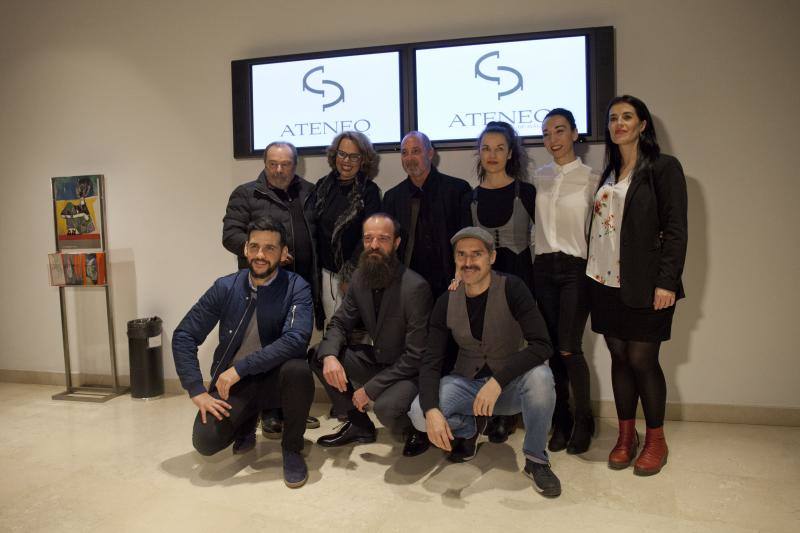 El actor y director malagueño Fan Perea arrasa con 'Souvenir'