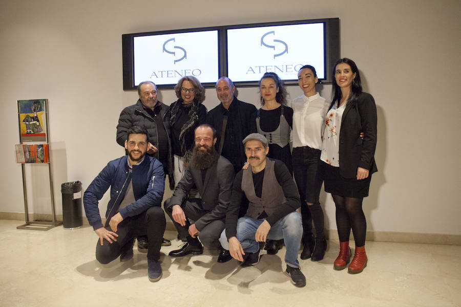 El actor y director malagueño Fan Perea arrasa con 'Souvenir'