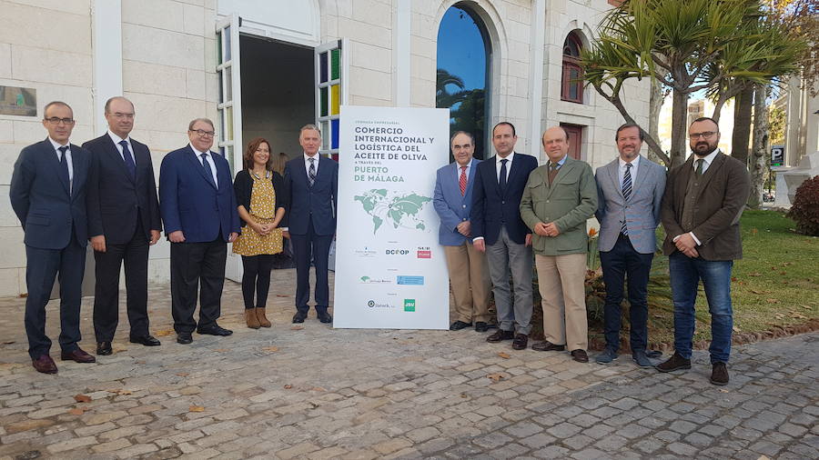 Expertos destacan que la producción de aceite de oliva se multiplica y el Puerto de Málaga será clave para su exportación