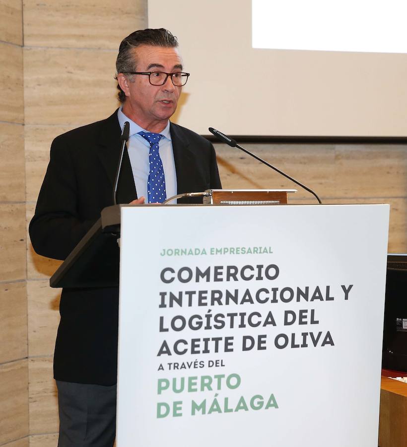 Expertos destacan que la producción de aceite de oliva se multiplica y el Puerto de Málaga será clave para su exportación