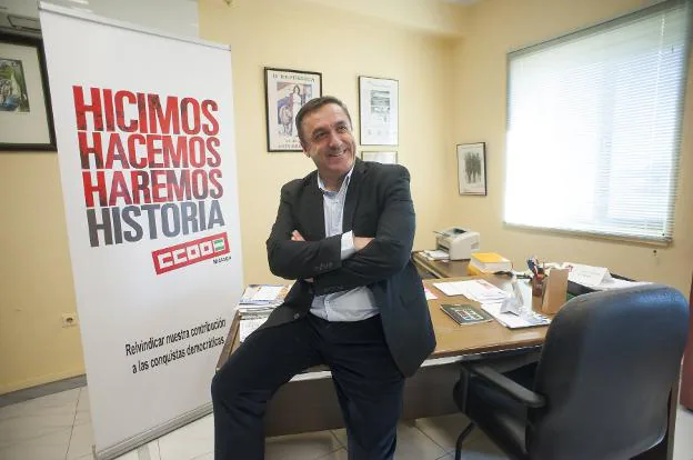 Muñoz, en su despacho de la sede provincial. :: francis silva