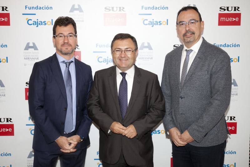 El consejero de Empleo, Javier Carnero, protagonista del encuentro organizado por SUR en colaboración con la Fundación Cajasol