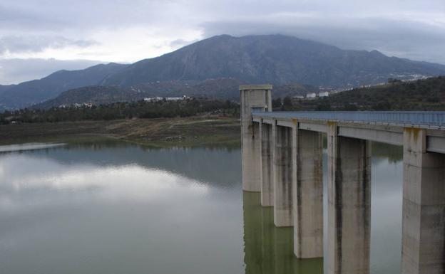Foto de archivo del embalse de La Viñuela