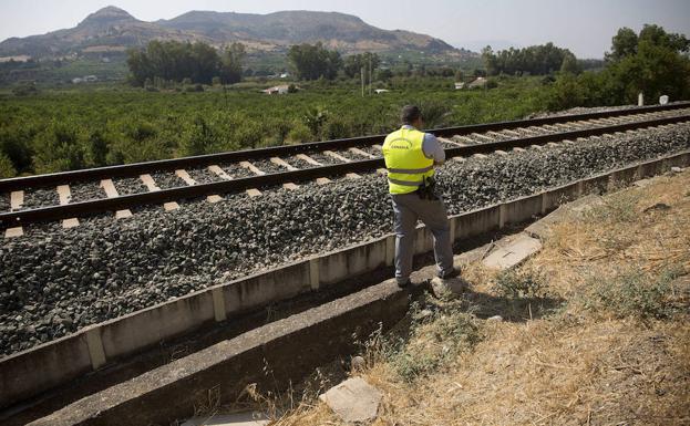 Lucía desapareció en la estación de Pizarra el 26 de julio y su cadáver fue hallado en las vías.