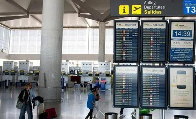 El sorprendente motivo por el que el aeropuerto de Málaga tiene el extraño código AGP
