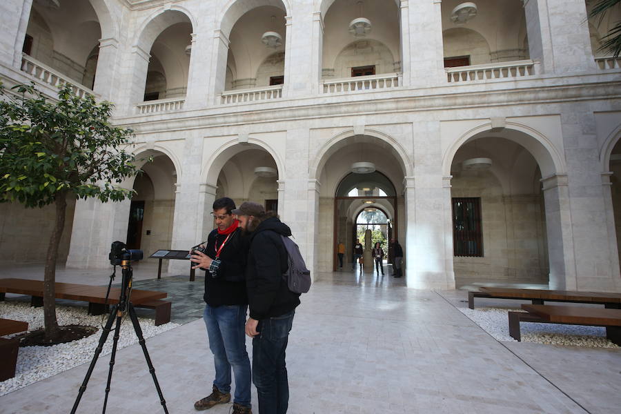 250 aficionados toman las calles de la ciudad para conseguir la mejor instantánea en la prueba organizada por SUR