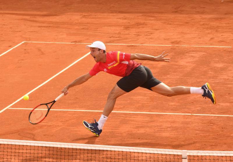 Sergi Bruguera prepara a los jugadores que competirán en el Club de Tenis Puente Romano