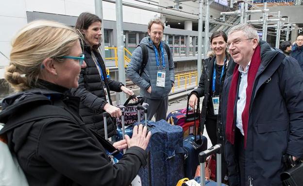 El presidente del COI, Thomas Bach, a su llegada a Corea del Sur. 