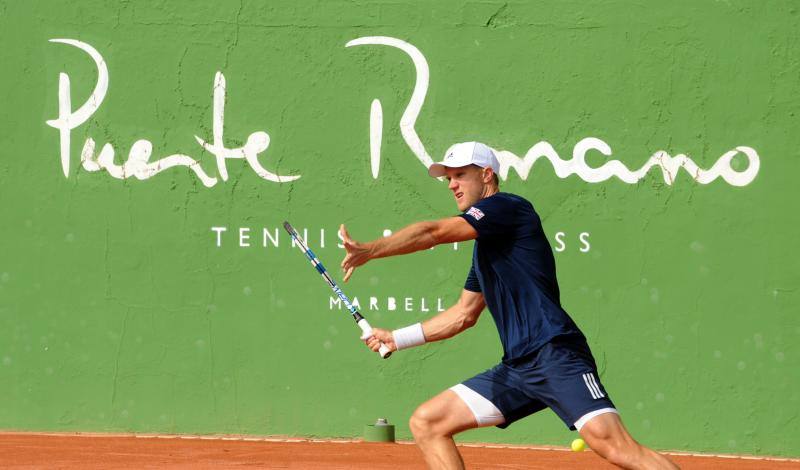 Las instalaciones del Club Puente Romano ultiman su preparación para albergar el torneo este fin de semana