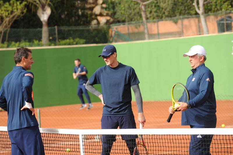 Las instalaciones del Club Puente Romano ultiman su preparación para albergar el torneo este fin de semana