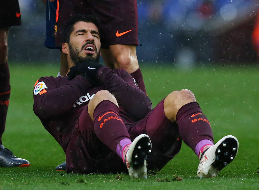 Espanyol y Barcelona empataron en un derbi de alta tensión (1-1). El cuadro blanquiazul se adelantó por medio de Gerard Moreno pero Gerard Piqué puso el empate de cabeza.
