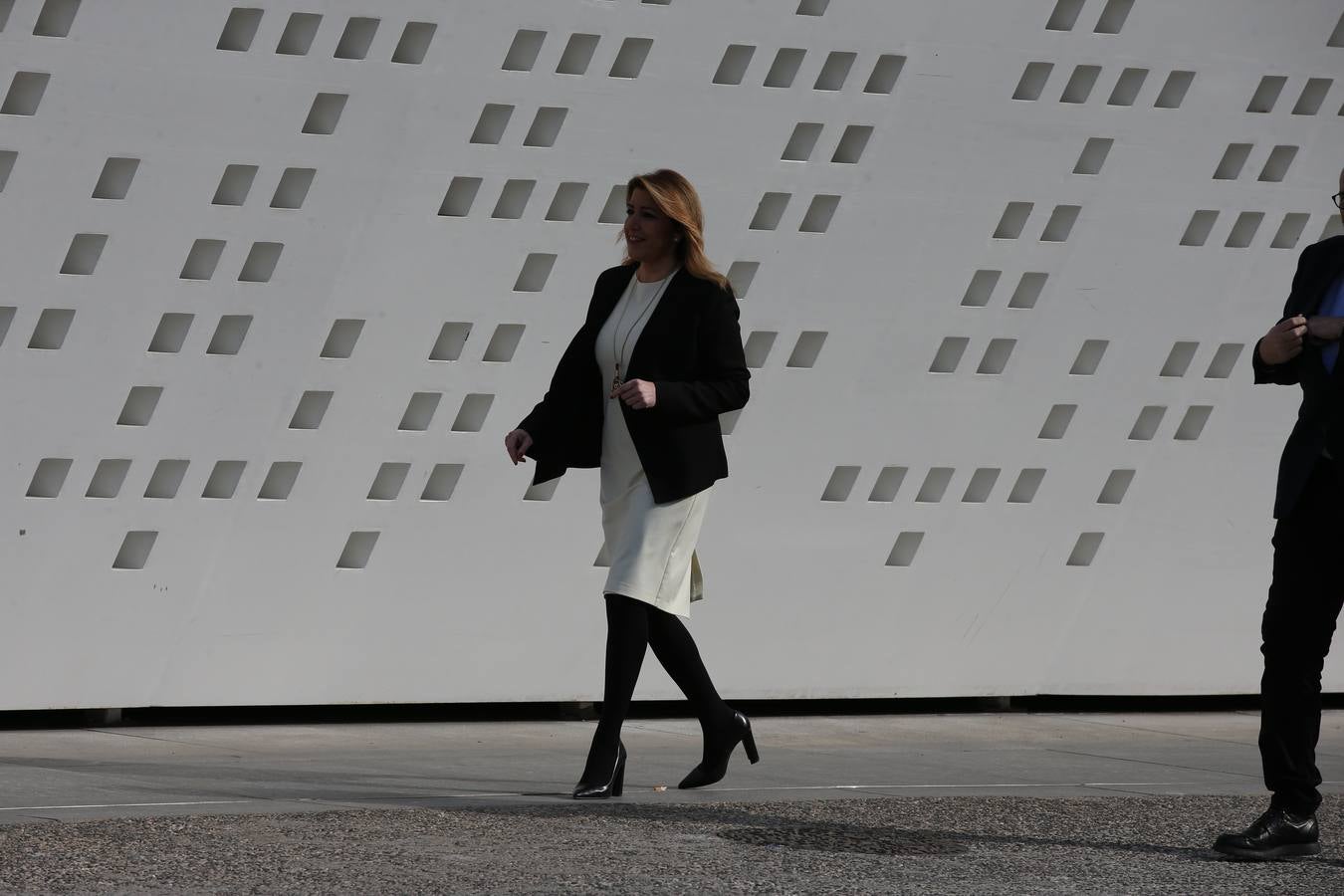 Don Felipe y Doña Letizia presiden la ceremonia en el Pompidou