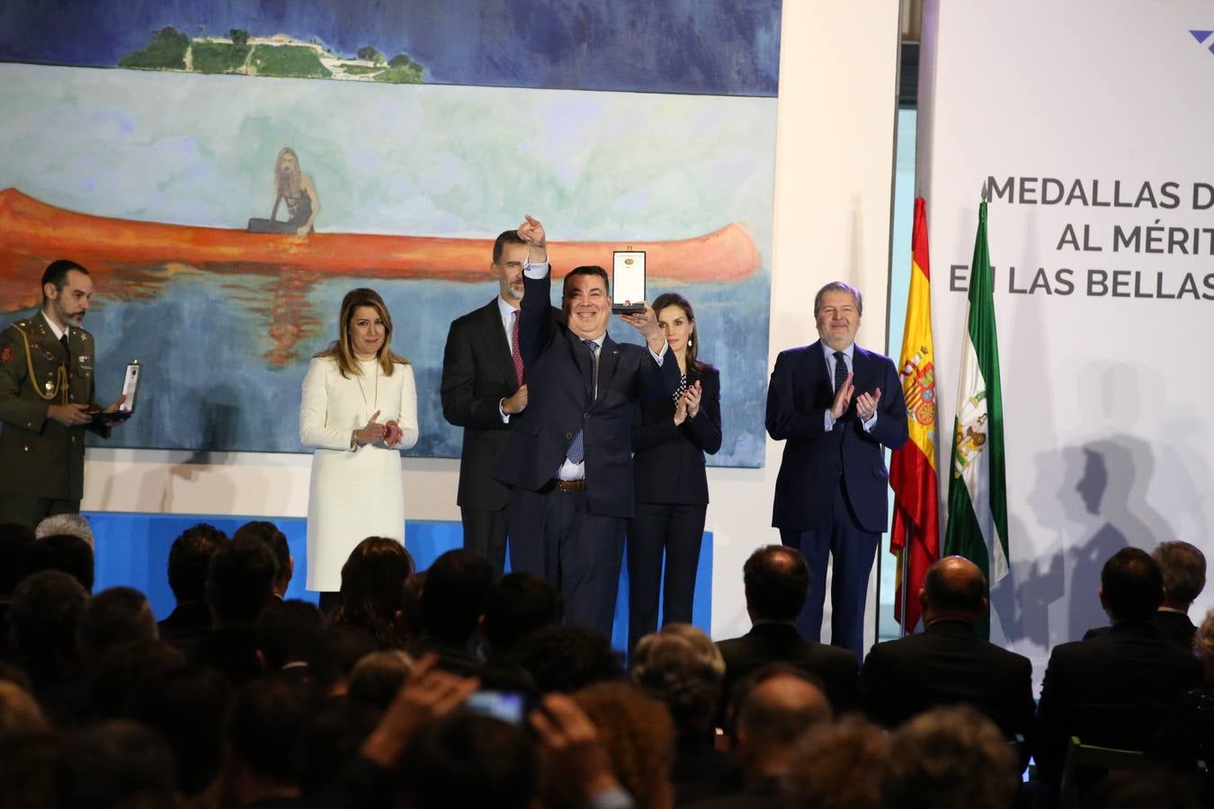Don Felipe y Doña Letizia presiden la ceremonia en el Pompidou