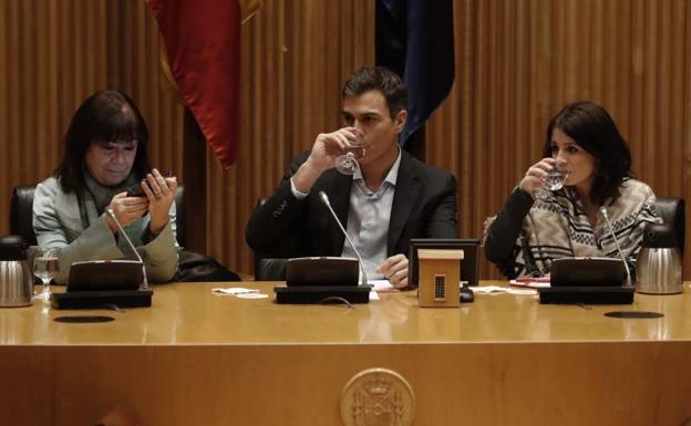 Pedro Sánchez, en la reunión del Grupo Parlamentario Socialista.