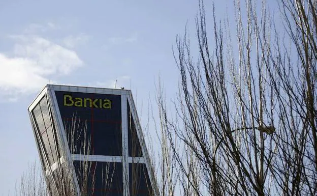 Bankia rebaja a 2.050 las salidas por el ERE y sube las indemnizaciones