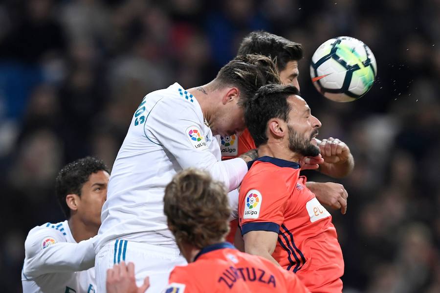 El equipo de Zidane encontró en una lánguida Real Sociedad al rival perfecto para ganar moral, pero aún así encajó dos goles (5-2) en el Santiago Bernabéu.