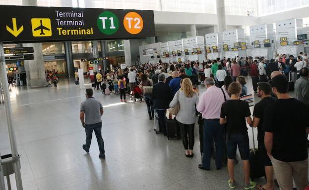 El aeropuerto de Málaga gana casi un 8% de pasajeros en enero