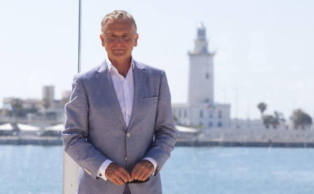 El presidente del Puerto critica que Icomos sólo preguntó a colectivos contrarios a la torre