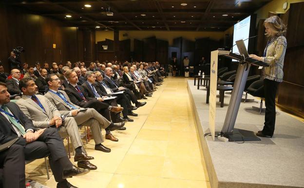 La presidenta de Fundación Cotec y del Club Málaga Valley, Cristina Garmendia, en la inauguración de la reunión de ayer. 