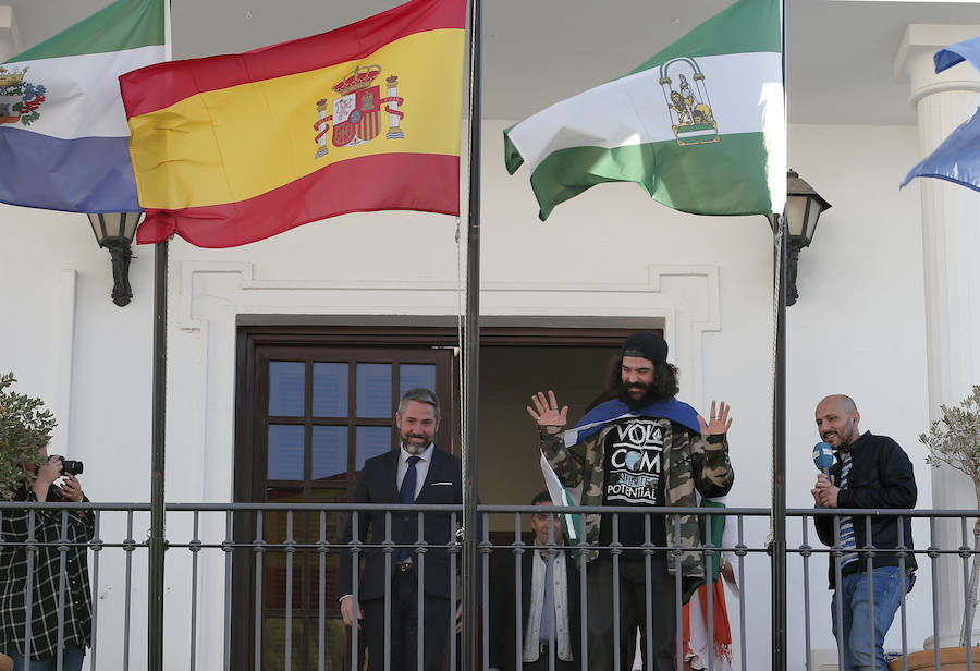 El deportista recibirá el título de Hijo Adoptivo y el Ayuntamiento le pondrá además su nombre a la Ciudad Deportiva de Las Lagunas