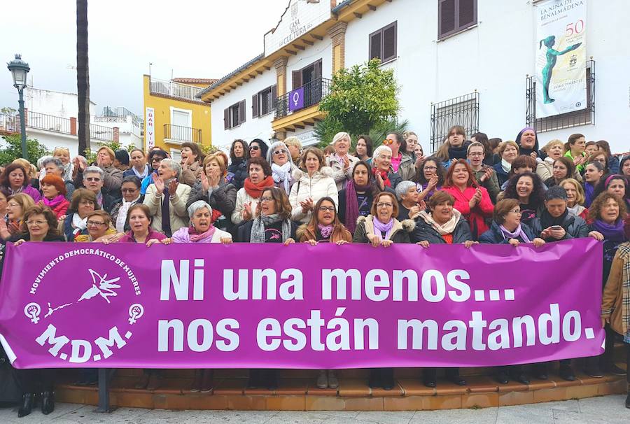 Concentración en la Casa de la Cultura de Arroyo de la Miel.