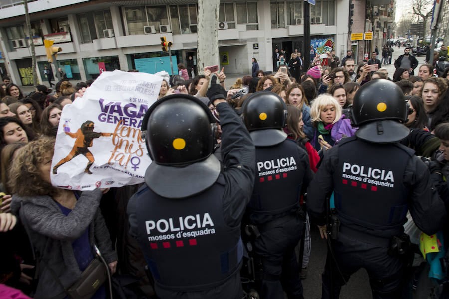 La jornada de huelga transcurre sin incidencias por todo el territorio.