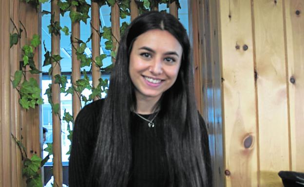 Ana Ortíz: «Para llegar a vivir de YouTube hace falta mucho tiempo y esfuerzo»