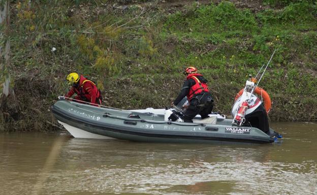 La búsqueda del agente malagueño desaparecido en Sevilla arranca su tercera jornada