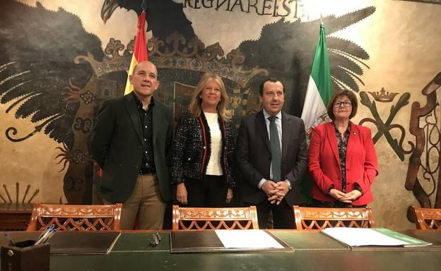 La Junta y el Ayuntamiento formalizan la cesión del Parque de Los Tres Jardines a Marbella 