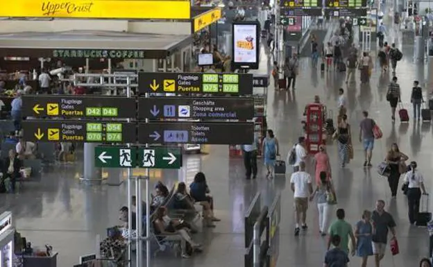 Las aerolíneas moverán más de 679.000 pasajeros en el aeropuerto de Málaga en Semana Santa