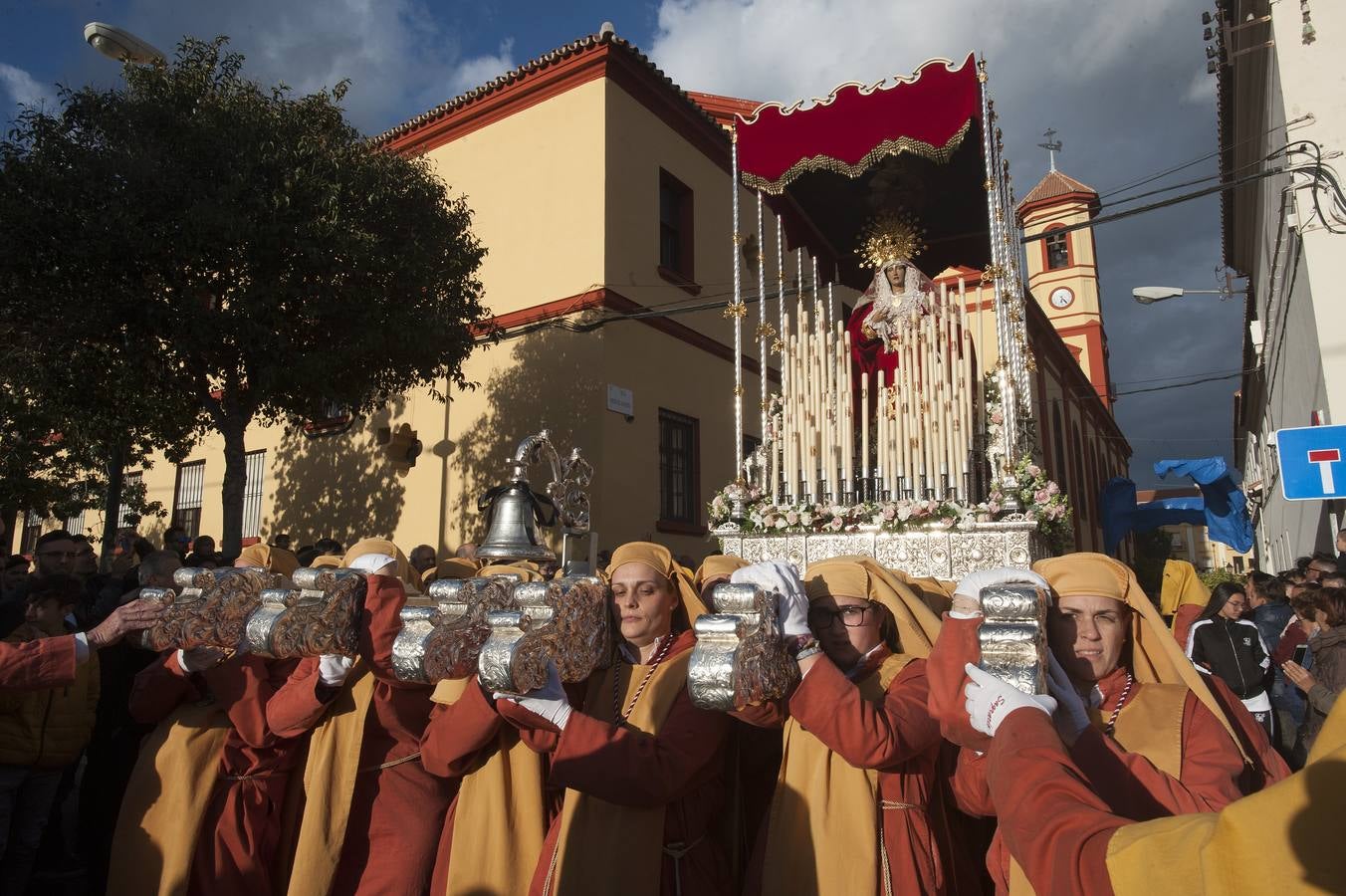 Fotos: Fotos de las procesiones y traslados del Sábado de Pasión