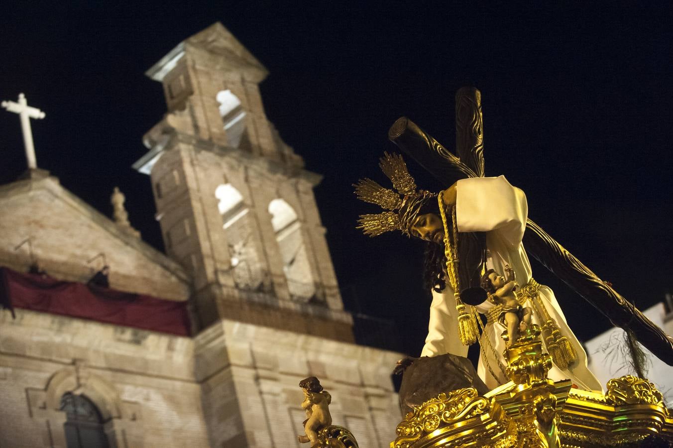 Fotos: Fotos de las procesiones y traslados del Sábado de Pasión
