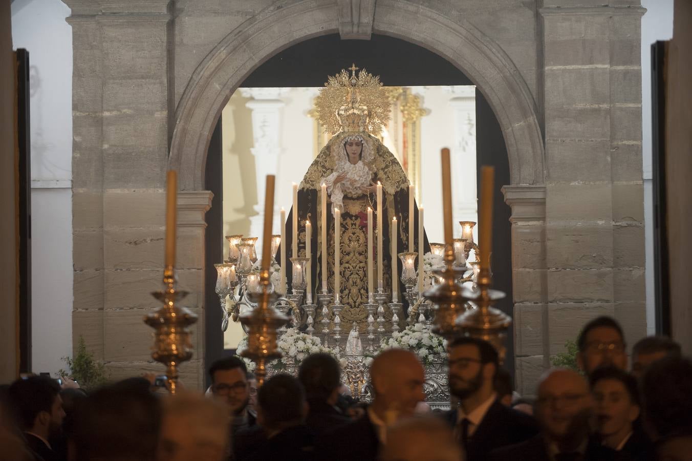 Fotos: Fotos de las procesiones y traslados del Sábado de Pasión